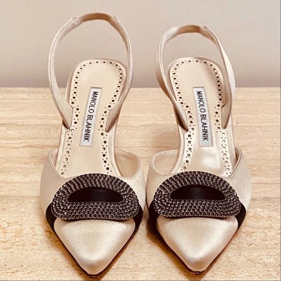 Manolo Blahnik - Picture 3 of 11